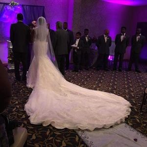 KARELINA SPOSA Couture Gown (C8075) and Veil